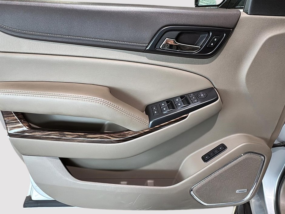 GMC Yukon SLT V8 AWD 7 PLACES CUIR SON BOSE 2019-18