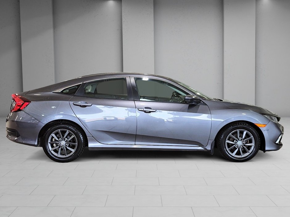 Honda Civic Sedan EX 2021-10