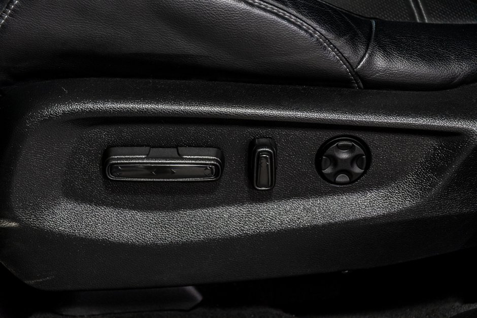 Honda CR-V TOURING AWD TOIT PANORAMIQUE CUIR NAVI DEMARREUR 2017-17