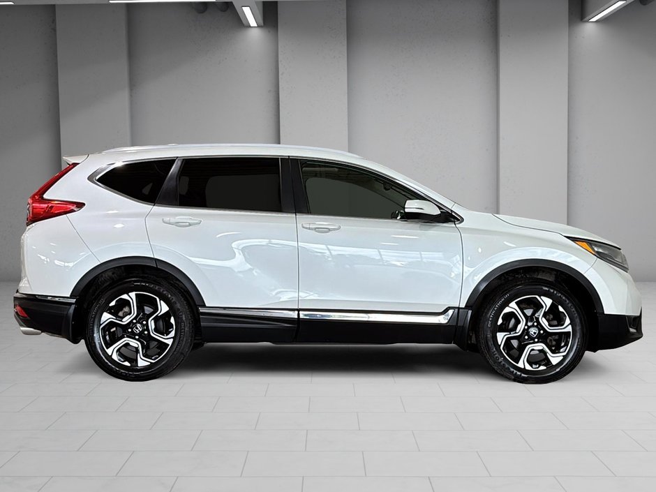 Honda CR-V TOURING AWD TOIT PANORAMIQUE CUIR NAVI DEMARREUR 2017-16