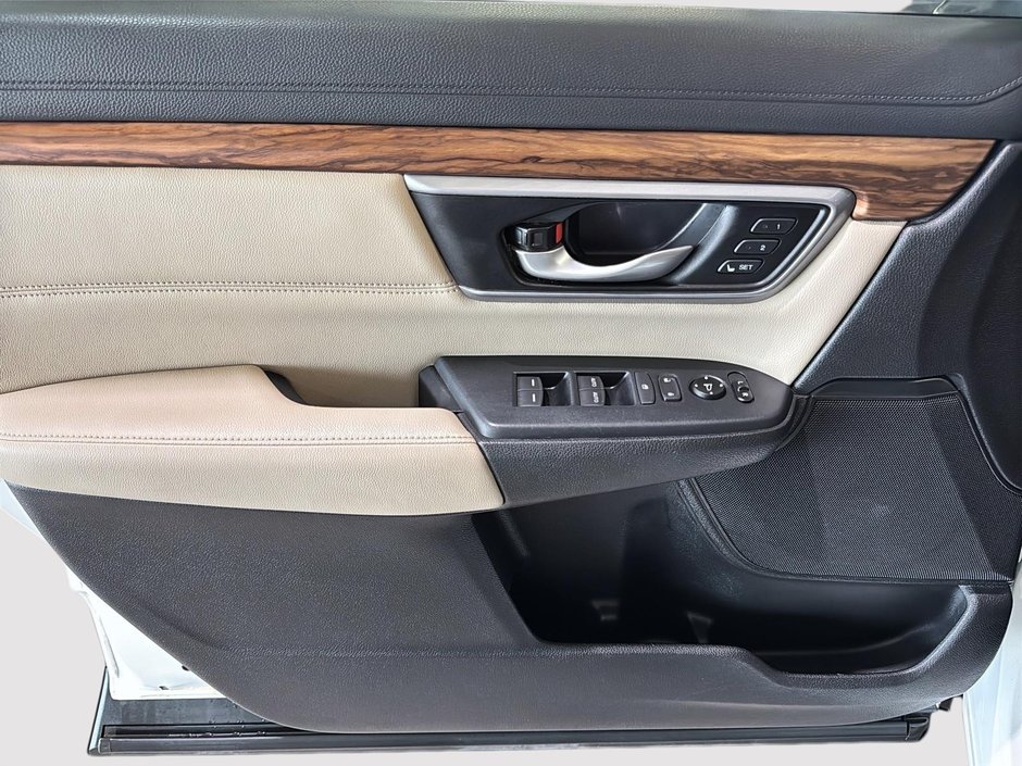 Honda CR-V TOURING AWD TOIT PANORAMIQUE CUIR NAVI DEMARREUR 2017-19