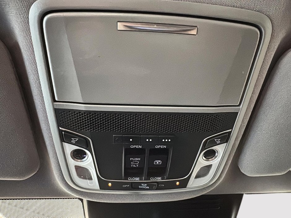 2019 Honda CR-V TOURING AWD TOIT PANORAMIQUE CUIR GPS DEMARREUR-40
