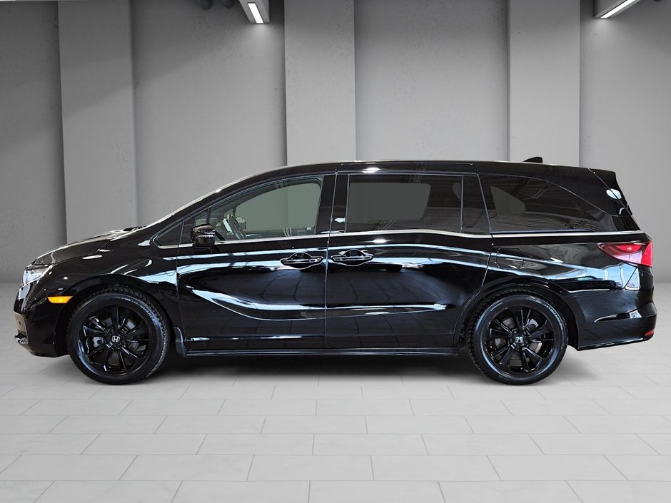 Honda Odyssey Black Edition Toit Ouvrant 7 Passagers 2023-2