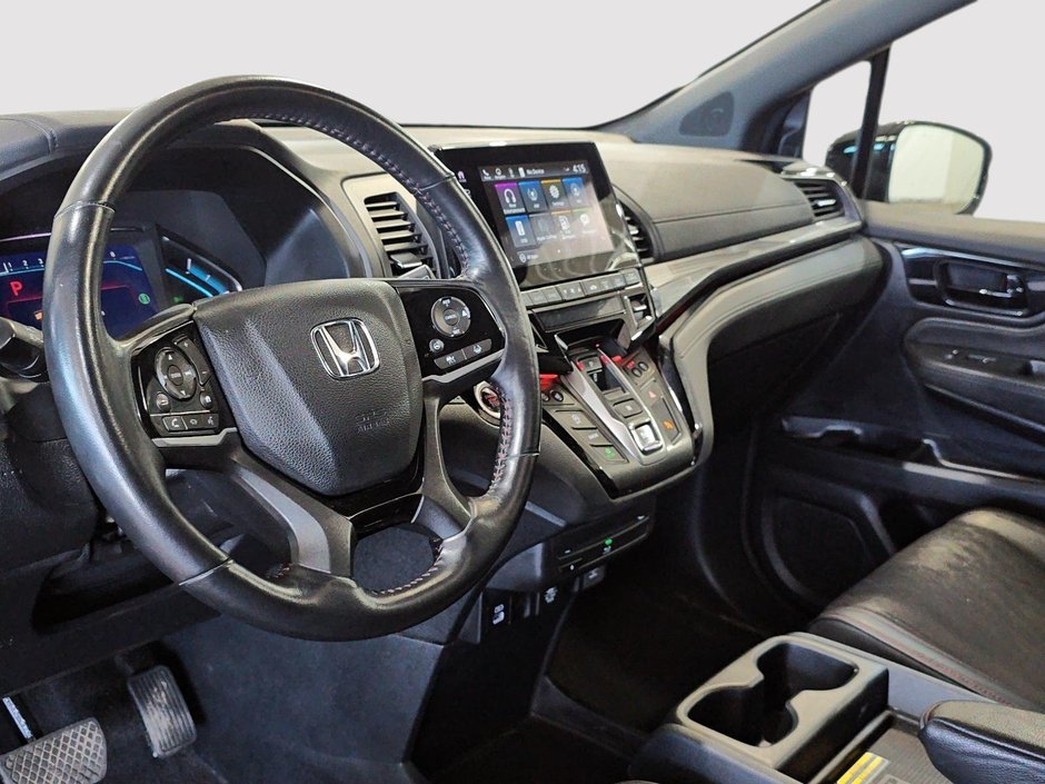 Honda Odyssey Black Edition Toit Ouvrant 7 Passagers 2023-9
