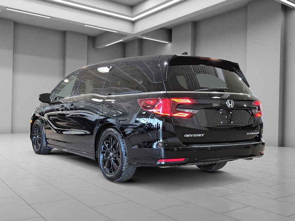 Honda Odyssey Black Edition Toit Ouvrant 7 Passagers 2023-5