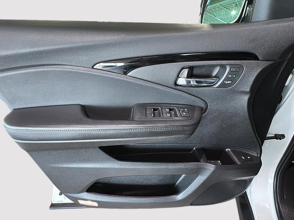 Honda Passport TOURING TOIT OUVRANT GPS CUIR CARPLAY 2020-19