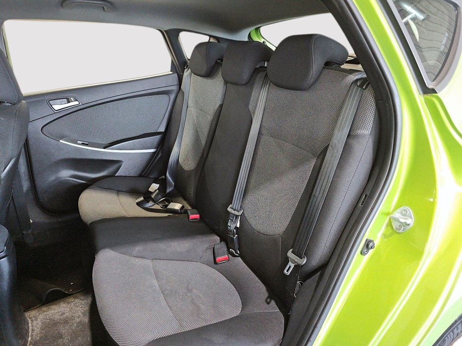 Hyundai Accent GL AIR CLIMATISE BLUETOOTH SIEGES CHAUFFANTS 2013-12