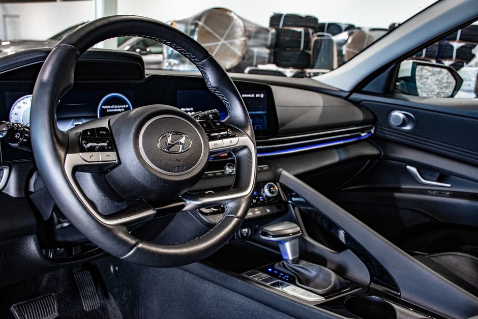 Hyundai Elantra Hybrid LUXURY TOIT OUVRANT CUIR BLUELINK BOSE KEYLESS NAV 2023-18