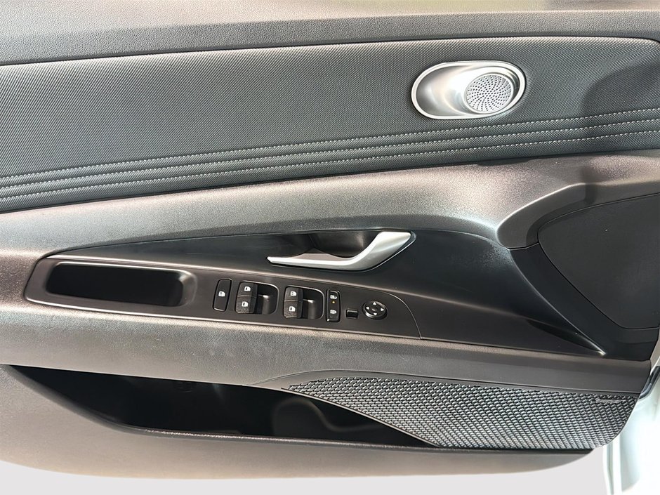 Hyundai Elantra Hybrid LUXURY TOIT OUVRANT GPS CARPLAY CUIR CHAUFFANTS 2024-18