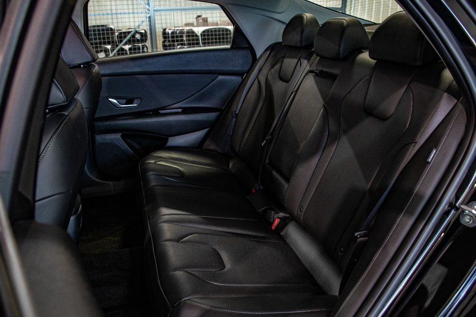 Hyundai Elantra Hybrid LUXURY TOIT OUVRANT NAVIGATION SIEGES CHAUFFANTS 2025-20