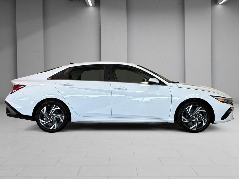 2025 Hyundai Elantra Hybrid LUXURY TOIT OUVRANT GPS SIEGES CHAUFFANTS BOSE-10