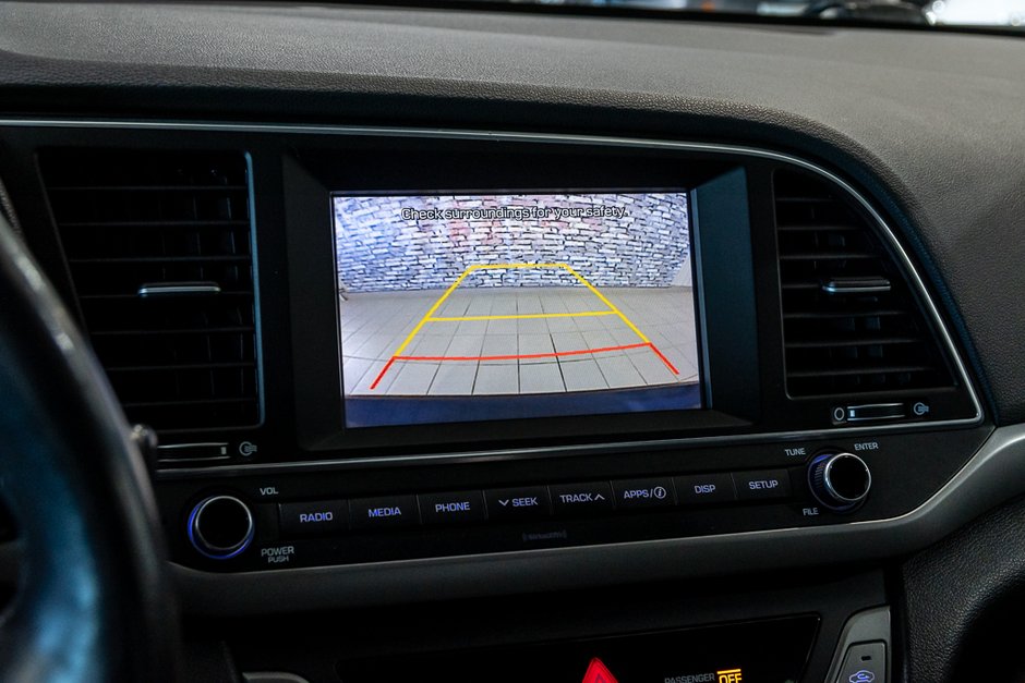 Hyundai Elantra GL A/C SIEGES CHAUFFANTS CAMERA CARPLAY 2017-21