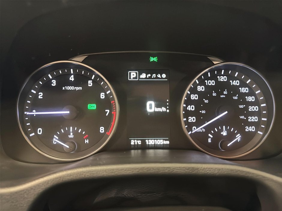 Hyundai Elantra LIMITED GPS CUIR CARPLAY TOIT 2017-37