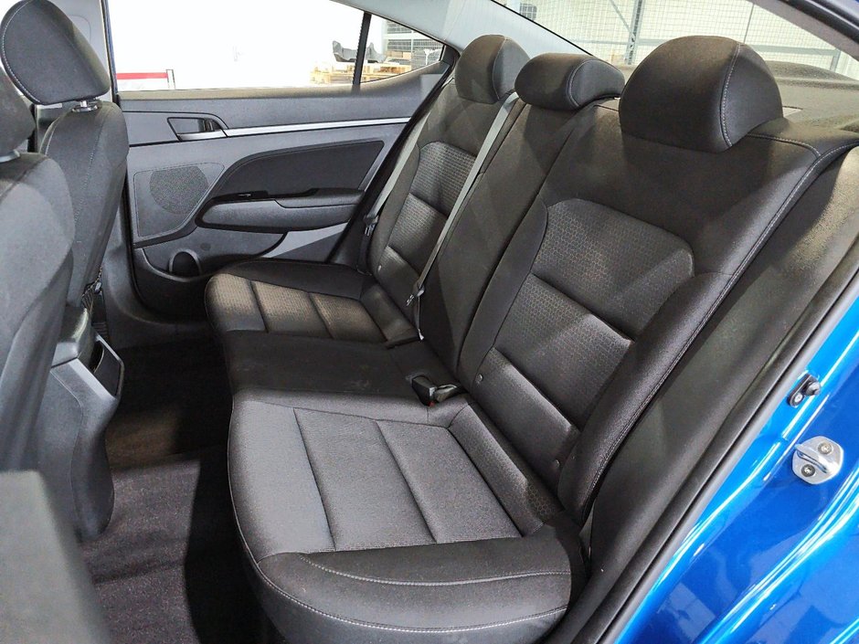 Hyundai Elantra GL CARPLAY CAM VOLANT ET SIEGES CHAUFFANTS 2018-13