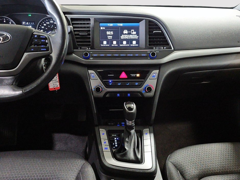 Hyundai Elantra GL CARPLAY CAM VOLANT ET SIEGES CHAUFFANTS 2018-15