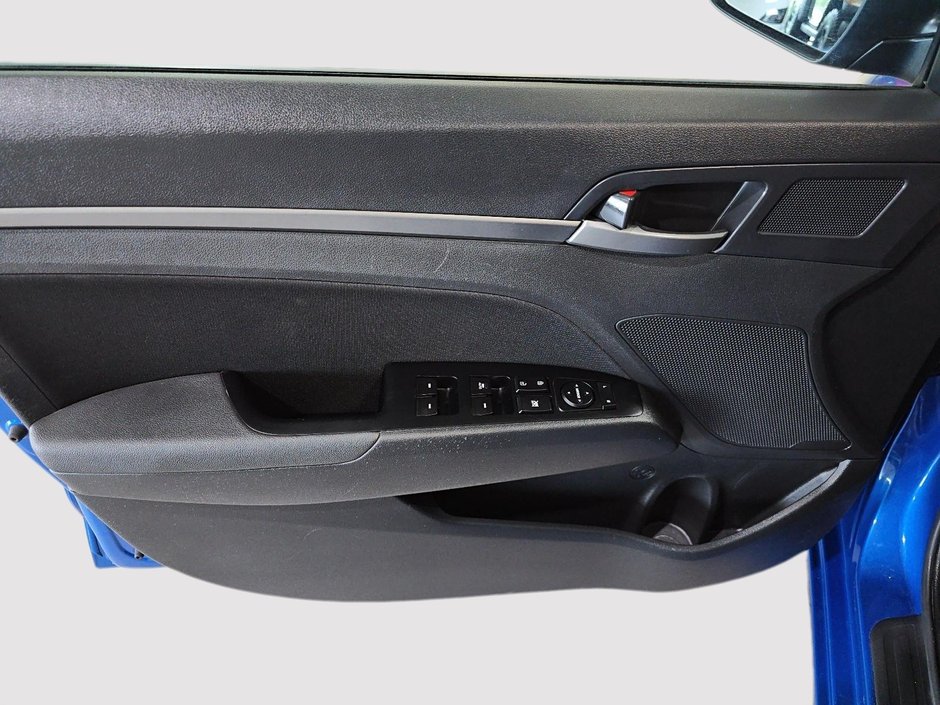 Hyundai Elantra GL CARPLAY CAM VOLANT ET SIEGES CHAUFFANTS 2018-11