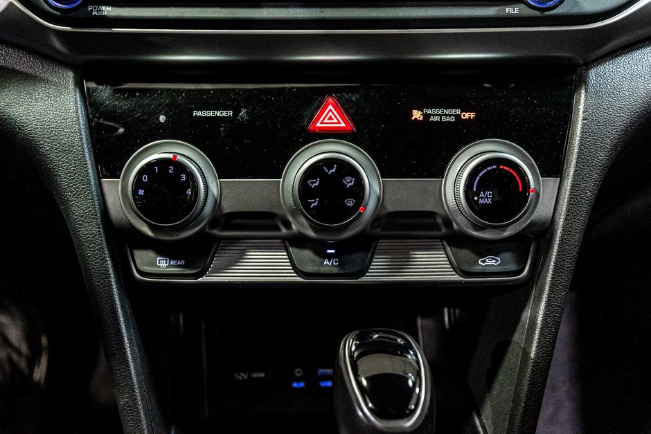 Hyundai Elantra PREFERRED CAMERA SIEGES ET VOLANT CHAUFFANT 2019-18