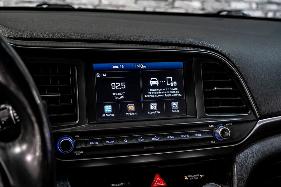 Hyundai Elantra PREFERRED SIÈGES CHAUFFANTS CAMERA APPLE CARPLAY 2020-24