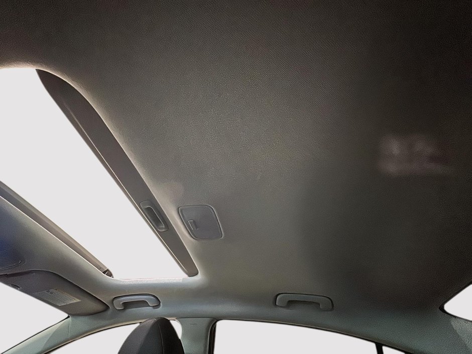 Hyundai Elantra BAS KM PREF. SUN&SAFETY TOIT OUVRANT CAM CARPLAY 2020-20