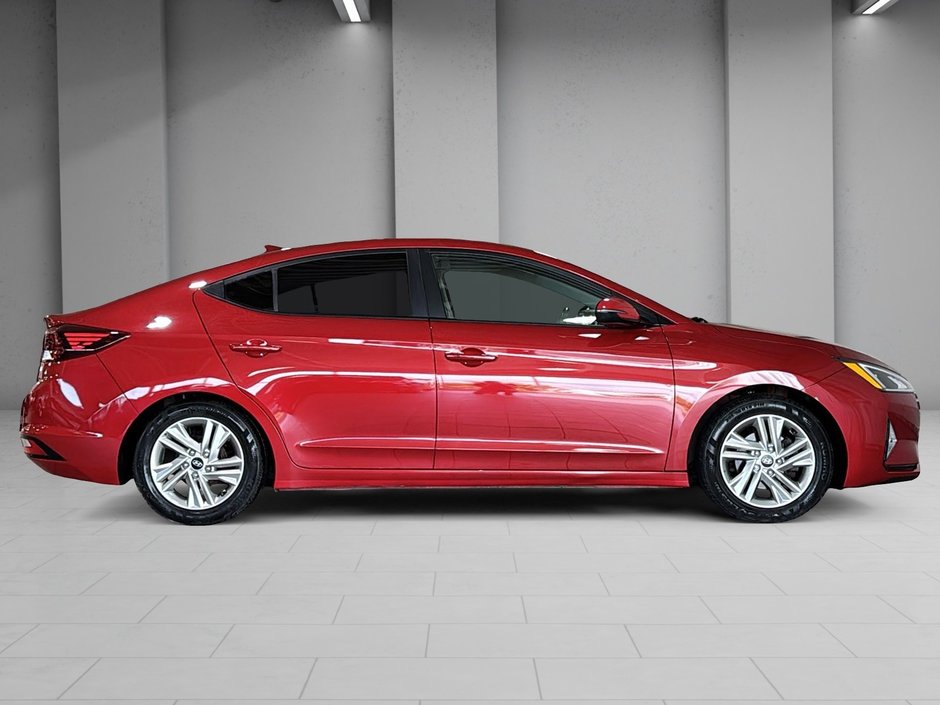 Hyundai Elantra BAS KM PREF. SUN&SAFETY TOIT OUVRANT CAM CARPLAY 2020-14