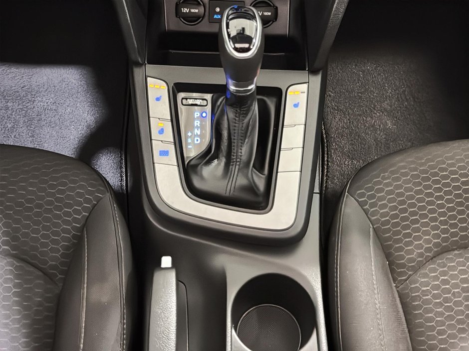 Hyundai Elantra BAS KM PREF. SUN&SAFETY TOIT OUVRANT CAM CARPLAY 2020-23