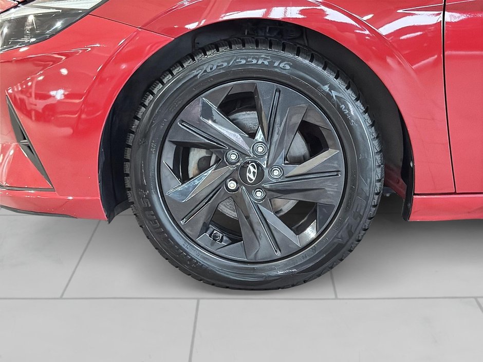 Hyundai Elantra PREFERRED SUN&TECH TOIT OUVRANT CAMERA CARPLAY MAG 2021-6