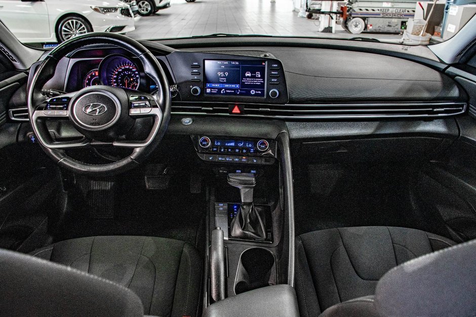 Hyundai Elantra PREFERRED SUN&TECH TOIT OUVRANT CAMERA CARPLAY MAG 2021-3
