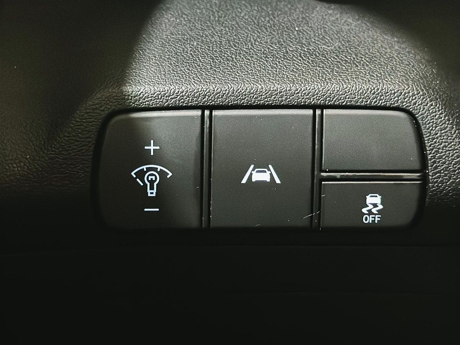 Hyundai Elantra PREFERRED SUN&TECH TOIT OUVRANT CAMERA CARPLAY MAG 2021-34