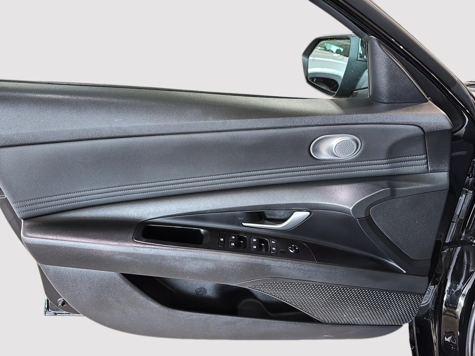 Hyundai Elantra PREFERRED VOLANT CHAUFFANT CARPLAY CAMERA 2021-16