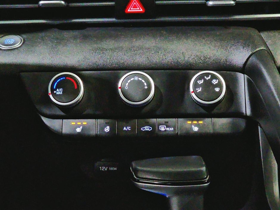 Hyundai Elantra PREFERRED CAMERA CARPLAY SIEGES CHAUFFANTS MAGS 2021-16