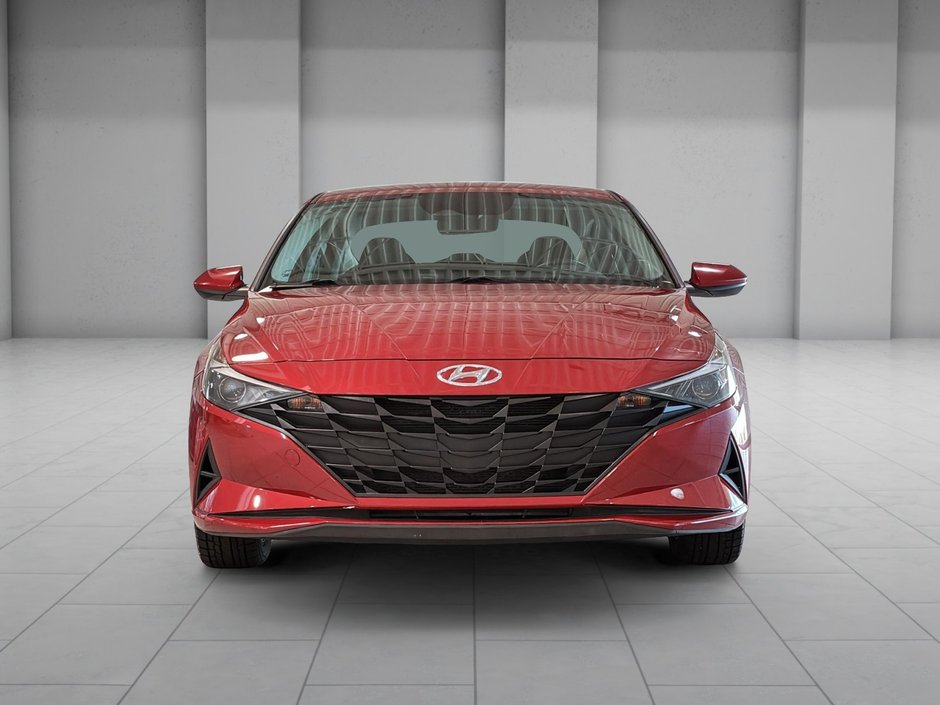 Hyundai Elantra PREFERRED CAMERA CARPLAY SIEGES CHAUFFANTS MAGS 2021-1