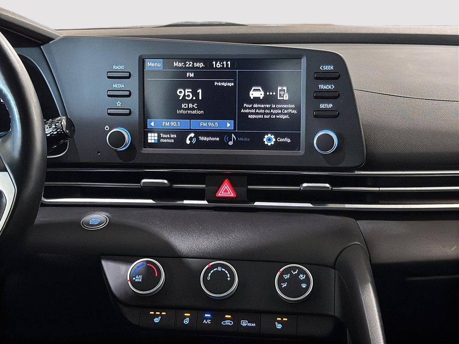 Hyundai Elantra PREFERRED CAMERA CARPLAY SIEGES CHAUFFANTS MAGS 2021-14