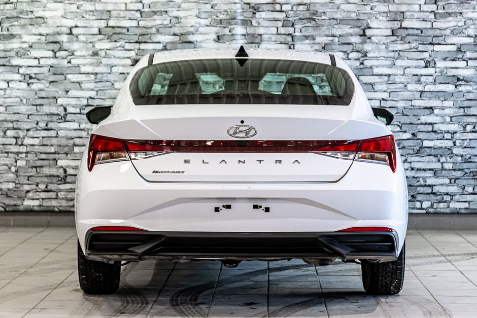 Hyundai Elantra ESSENTIAL A/C SIEGES CHAUFFANTS CAMERA MAGS 2022-11