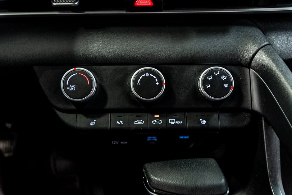 Hyundai Elantra ESSENTIAL A/C SIEGES CHAUFFANTS CAMERA MAGS 2022-27