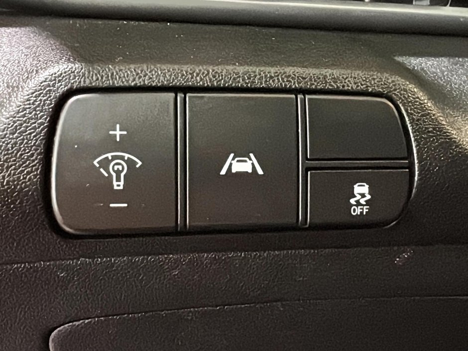 Hyundai Elantra LUXURY CUIR TOIT OUVRANT BOSE CARPLAY 2022-29
