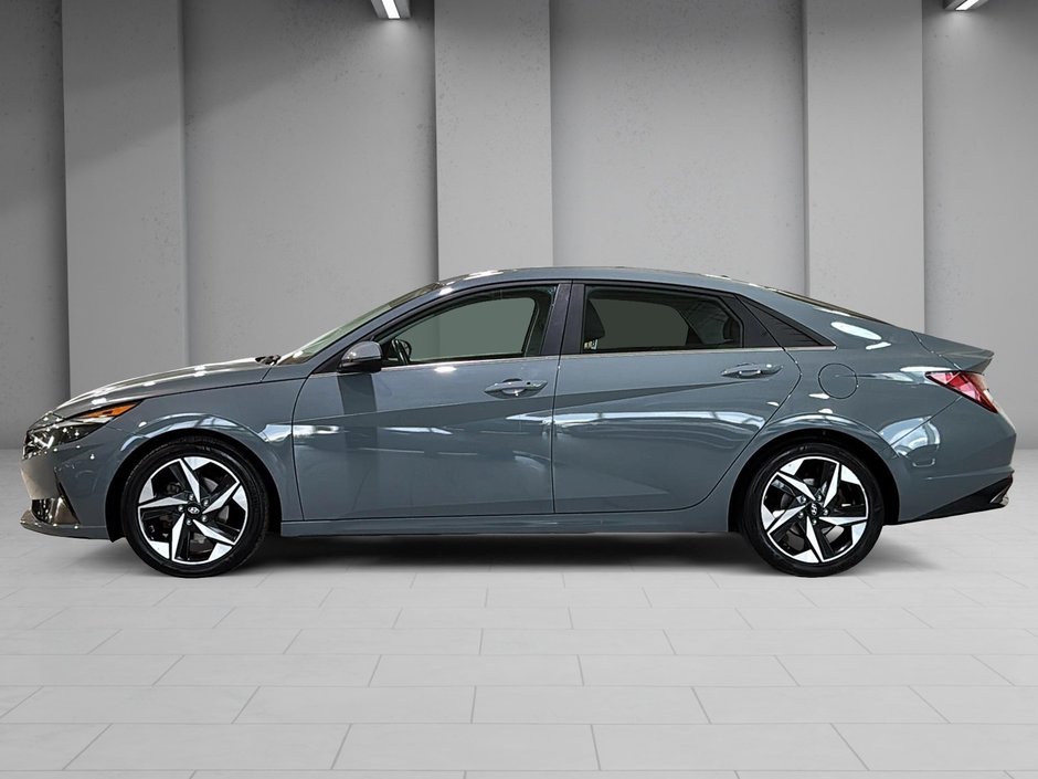 Hyundai Elantra LUXURY CUIR TOIT OUVRANT BOSE CARPLAY 2022-2