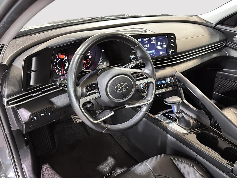 Hyundai Elantra LUXURY CUIR TOIT OUVRANT BOSE CARPLAY 2022-10