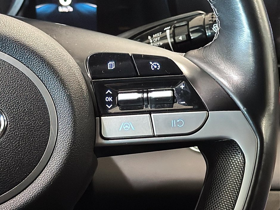 Hyundai Elantra PREFERRED CAMERA CARPLAY SIEGES CHAUFFANTS MAGS 2022-28