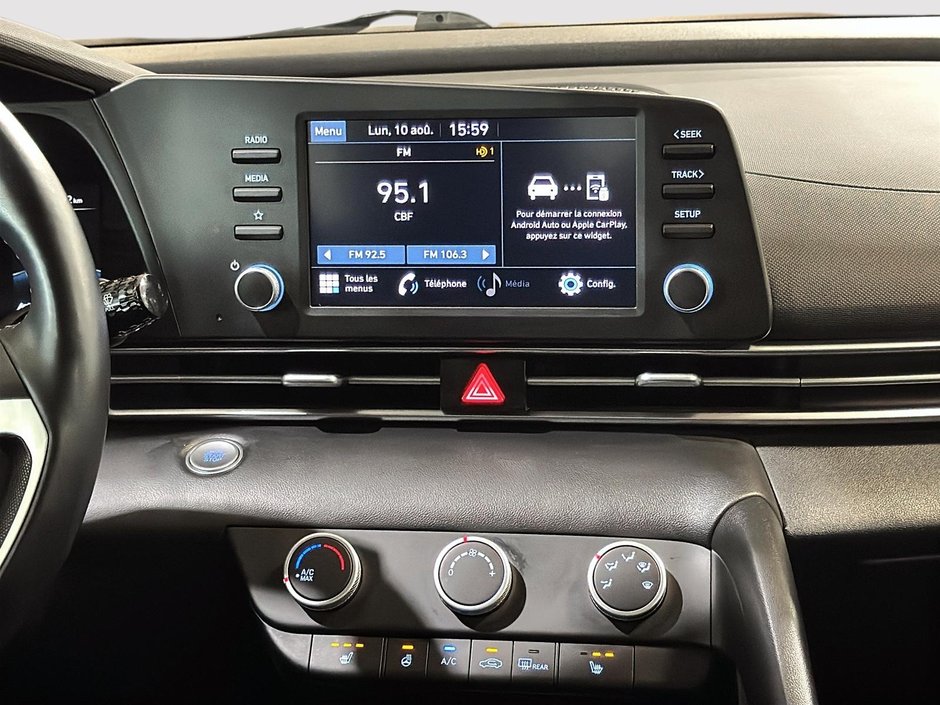 Hyundai Elantra PREFERRED BAS KM CAMERA CARPLAY SIEGES CHAUFFANTS 2022-20