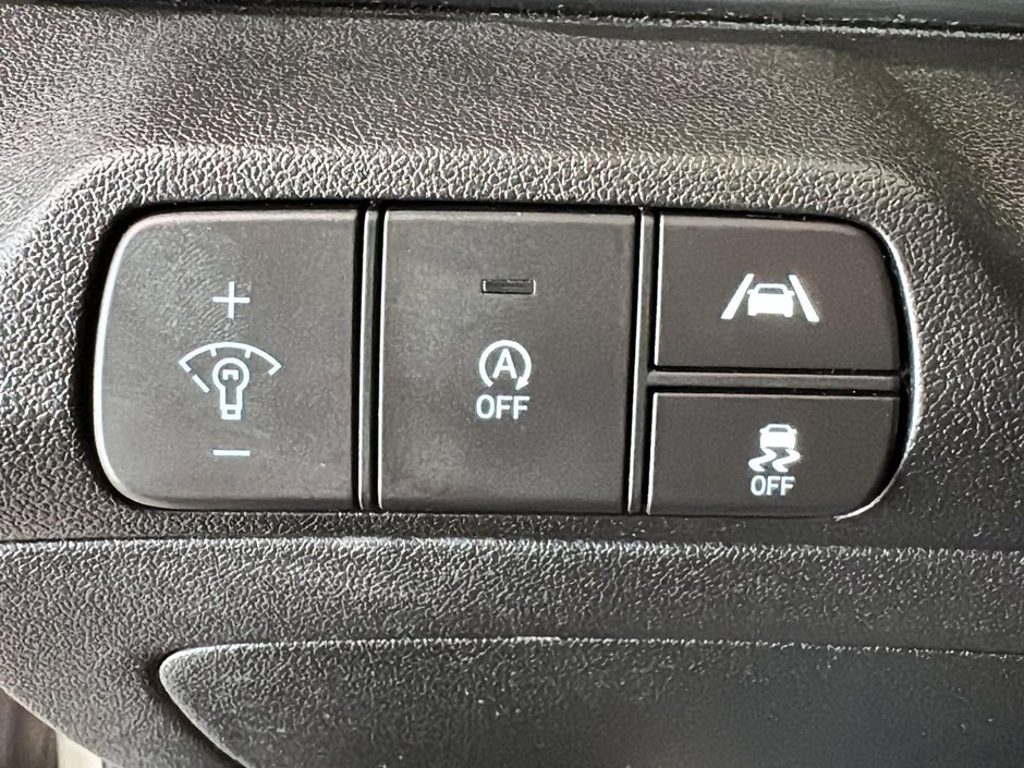 Hyundai Elantra ESSENTIAL A/C SIEGES CHAUFFANTS CAMERA MAGS 2022-34