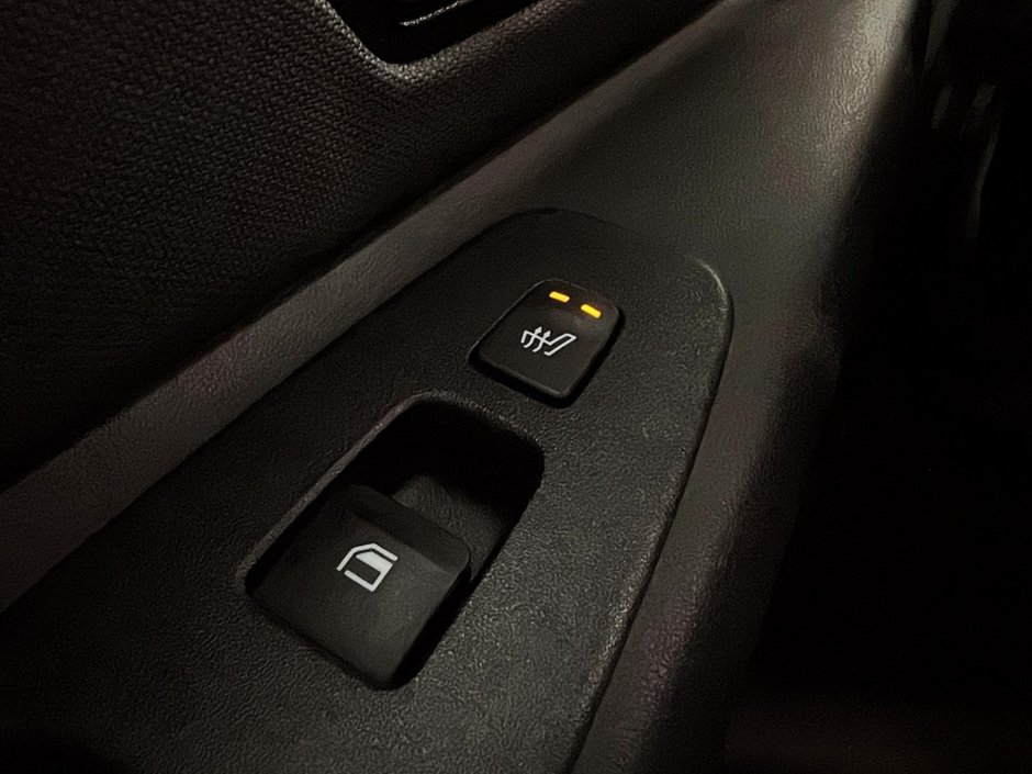 Hyundai Elantra ULTIMATE TECH TOIT GPS CUIR BOSE BLUELINK 2022-33