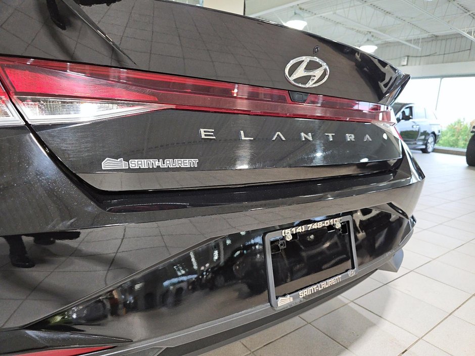 Hyundai Elantra Preferred 2022-8