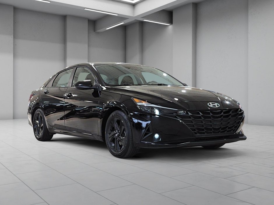 Hyundai Elantra Preferred 2022-3