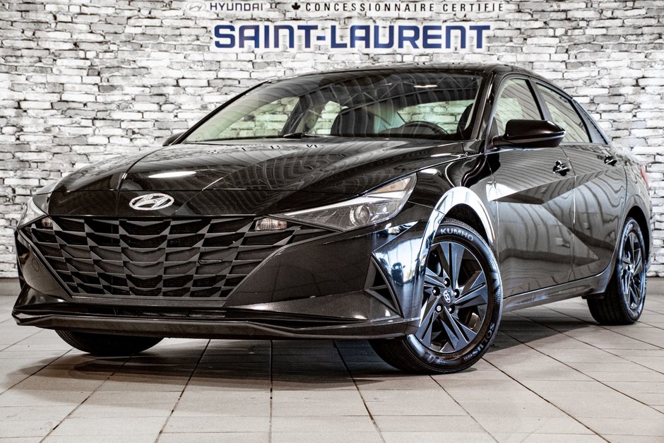 2023 Hyundai Elantra PREFERRED TECH TOIT OUVRANT VOLANT CHAUFFANTS CAM in Montréal, Quebec