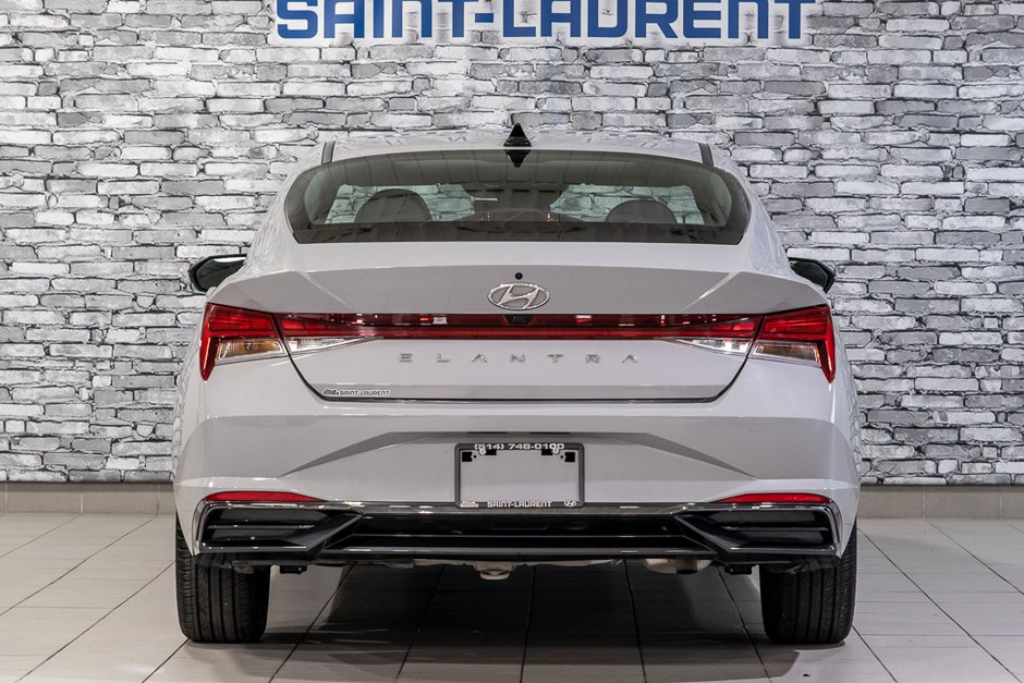 Hyundai Elantra LUXURY TOIT NAVIGATION BOSE CUIR CARPLAY MAG 17 2023-11