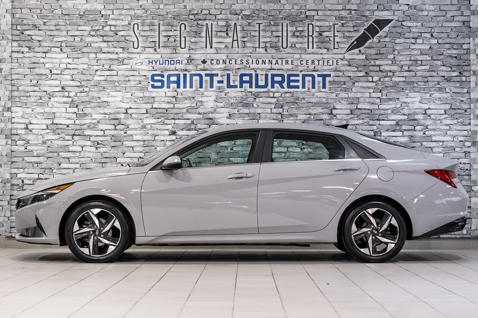 Hyundai Elantra LUXURY TOIT NAVIGATION BOSE CUIR CARPLAY MAG 17 2023-9