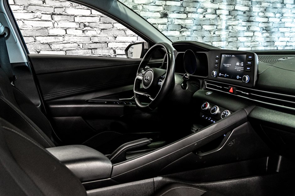 Hyundai Elantra PREFERRED CARPLAY SIEGES&VOLANT CHAUFFANTS CAMERA 2023-18