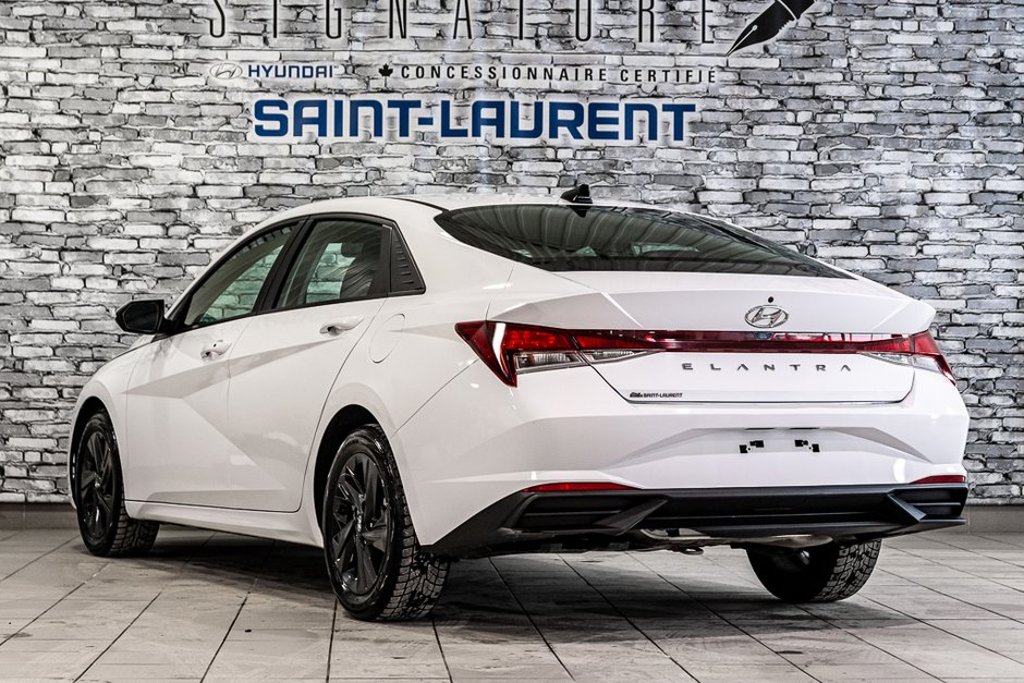 Hyundai Elantra PREFERRED CARPLAY SIEGES&VOLANT CHAUFFANTS CAMERA 2023-10