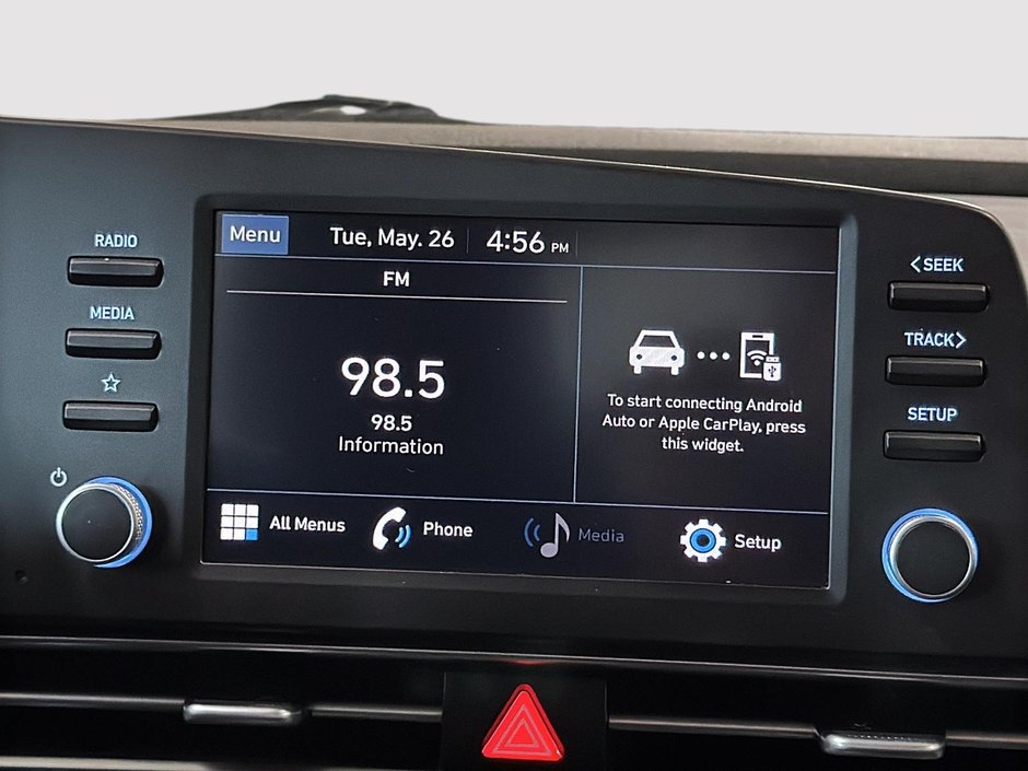 Hyundai Elantra PREFERRED CAMERA CARPLAY SIEGES CHAUFFANTS MAGS 2023-26