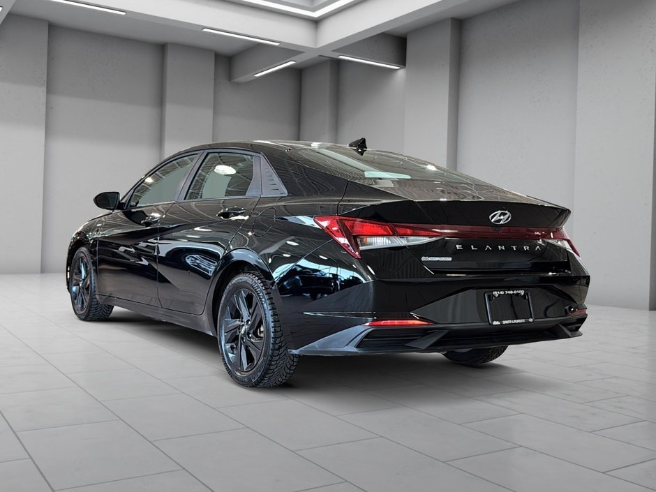 Hyundai Elantra PREFERRED CAMERA CARPLAY SIEGES CHAUFFANTS MAGS 2023-8